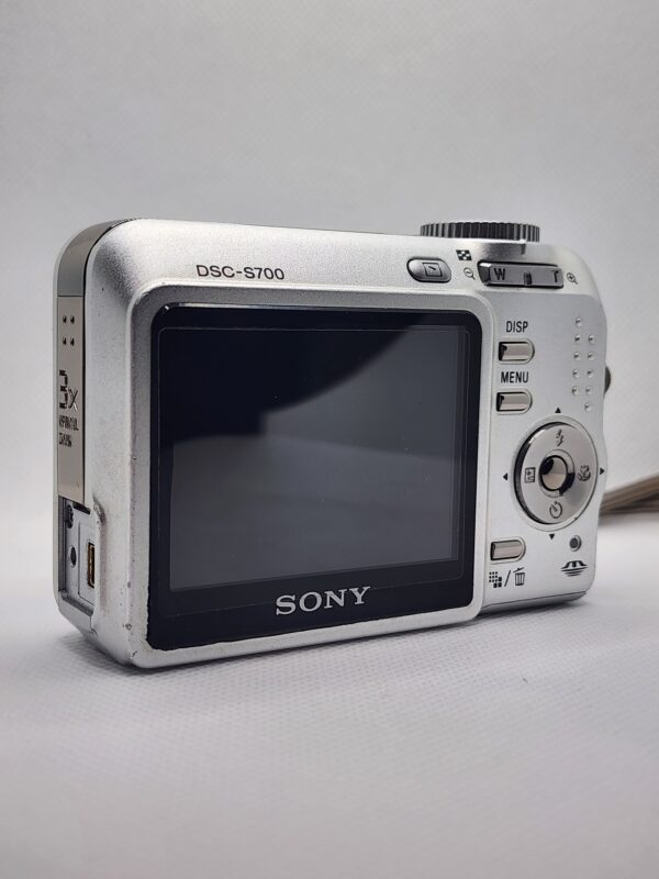 20260112_210501 Sony Cyber-Shot DSC-S700