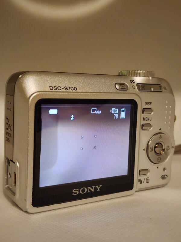 20260112_210529 Sony Cyber-Shot DSC-S700