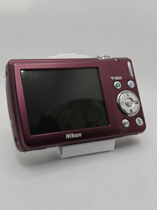 oplus_2097184 Nikon Coolpix S220