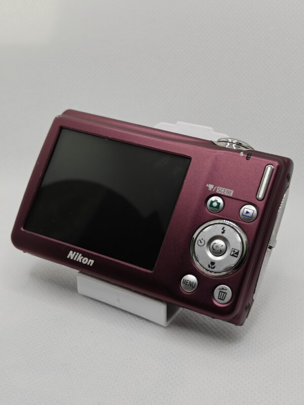 oplus_2097184 Nikon Coolpix S220